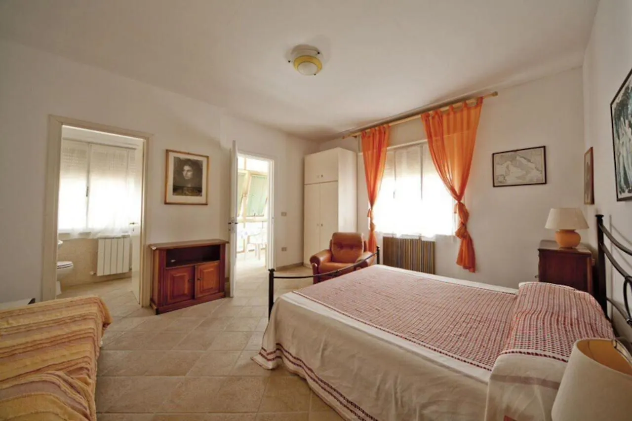 Follonica Toscana 100 M Dal Mare Pratoranieri Big location