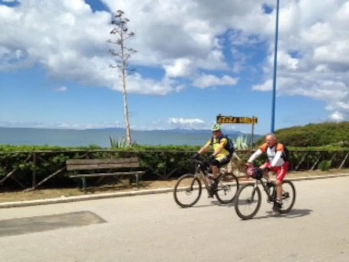 Follonica Toscana 100 M Dal Mare Pratoranieri Big 0*,
